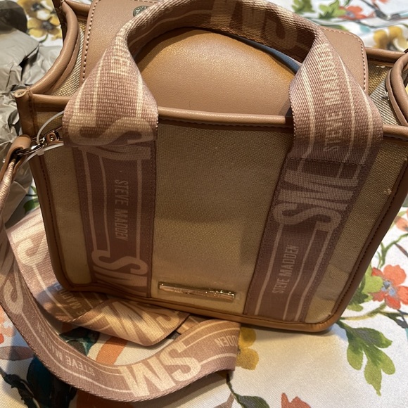 Steve Madden canvas pink cream authentic bwebber crossbody bag tote purse -NWT - Picture 4 of 5